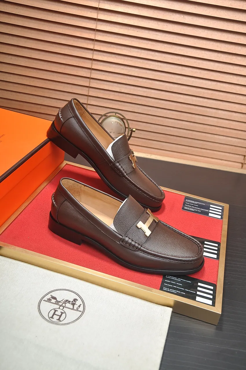 Men's shoes💰540💶[HERMES] (cowhide lining)🍀Italian top luxury🍀He does not pursue novel styles and gorgeous colors, but attracts the favor of successful men with his flawless, elegant and classic style. Formal leather shoes This very comfortable, simple and stable style allows you to easily match any style! The pattern is absolutely 1:1 refined from the original case, and we strive for excellence in materials, imported cowhide + cowhide lining💪💪💪extraordinary texture👍! .Code number: 38-45 (45 customized)